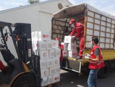 Distribution of food and hygiene packages in Syria